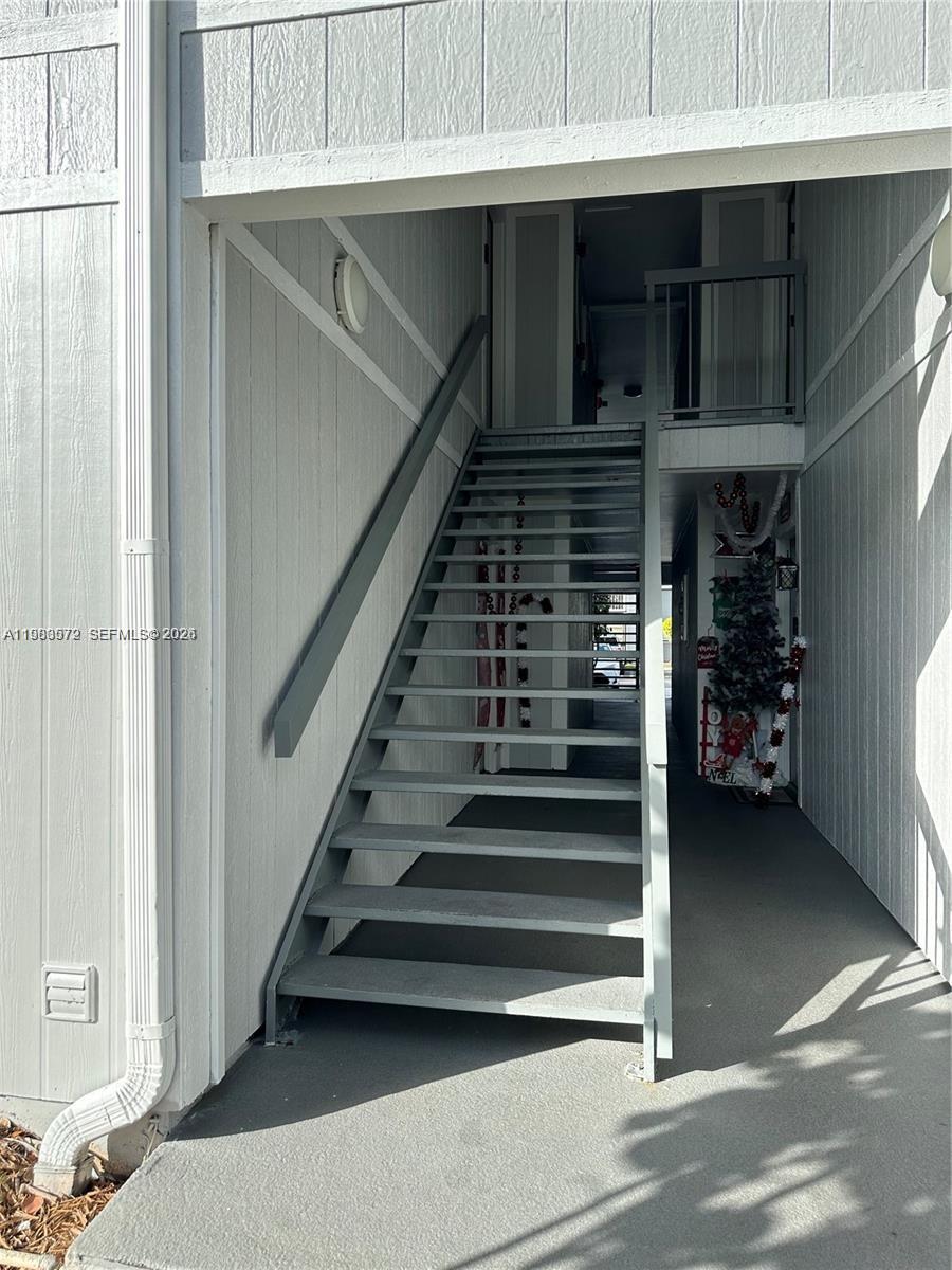 LAKEVIEW AT THE HAMMOCKS - Residential