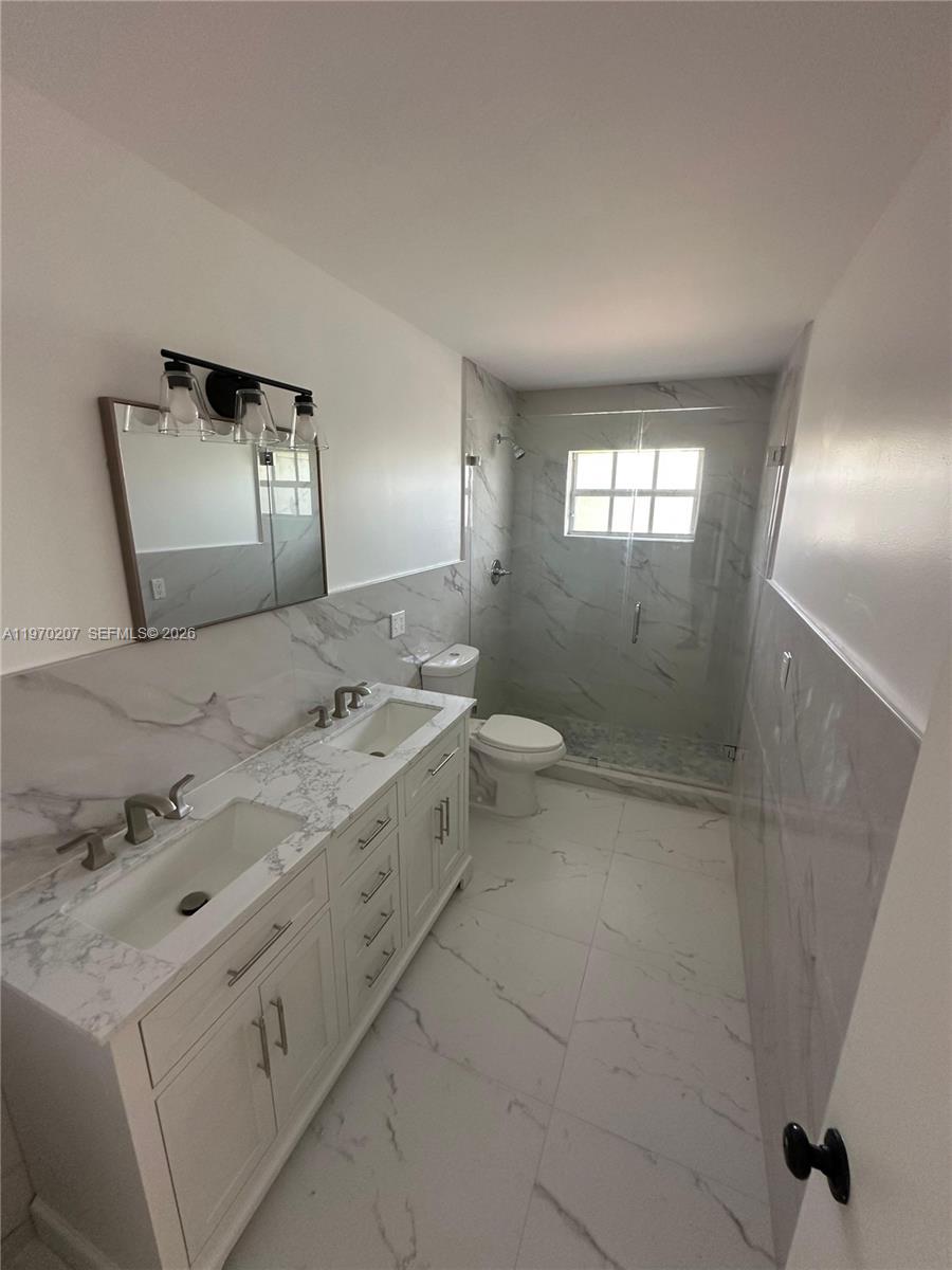 HOLLYWOOD COUNTRY CLUB DI - Residential Lease