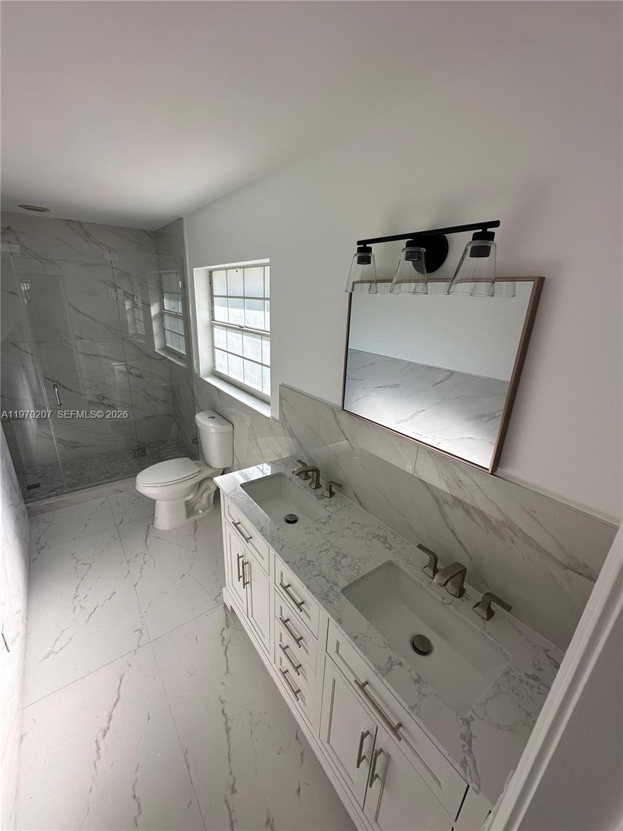 HOLLYWOOD COUNTRY CLUB DI - Residential Lease
