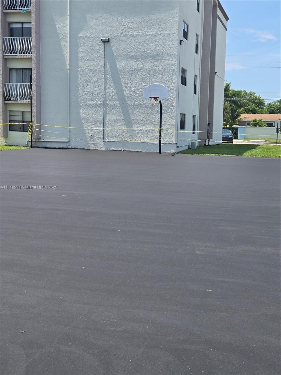 PALM VILLAGE CLUB CONDO - Residential