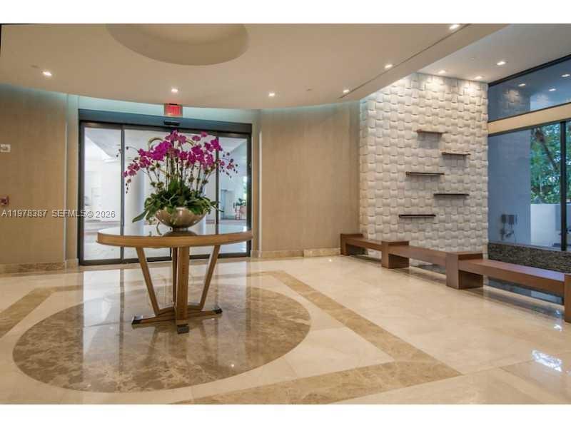 TURNBERRY ISLE SOUTH COND - Residential Lease