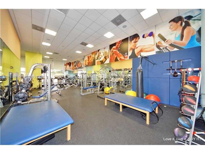 TURNBERRY ISLE SOUTH COND - Residential Lease