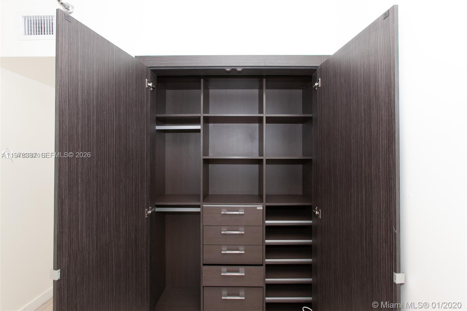 TURNBERRY ISLE SOUTH COND - Residential Lease