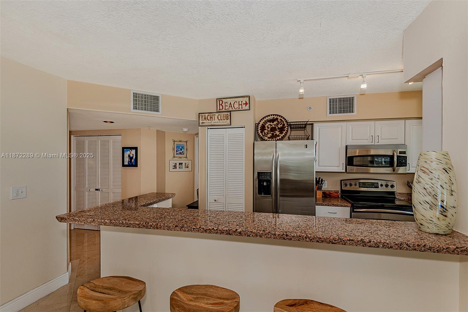 YACHT CLUB AT PORTOFINO C - Residential Lease