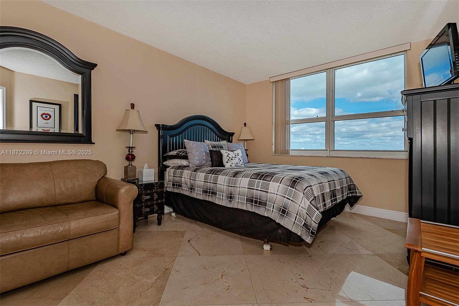 YACHT CLUB AT PORTOFINO C - Residential Lease