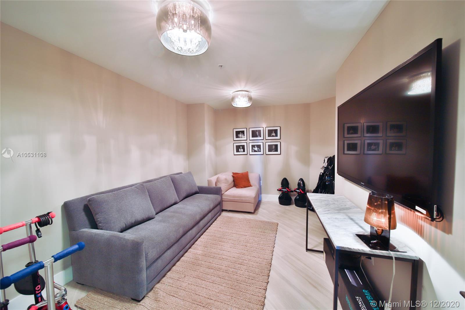 MARINA PALMS RESIDENCES S - Residential