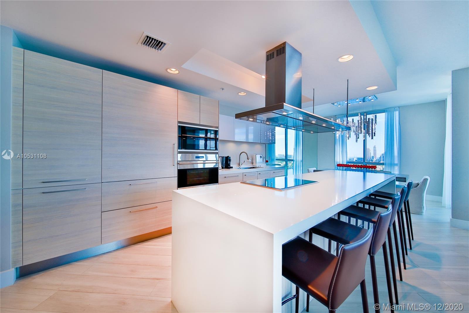 MARINA PALMS RESIDENCES S - Residential