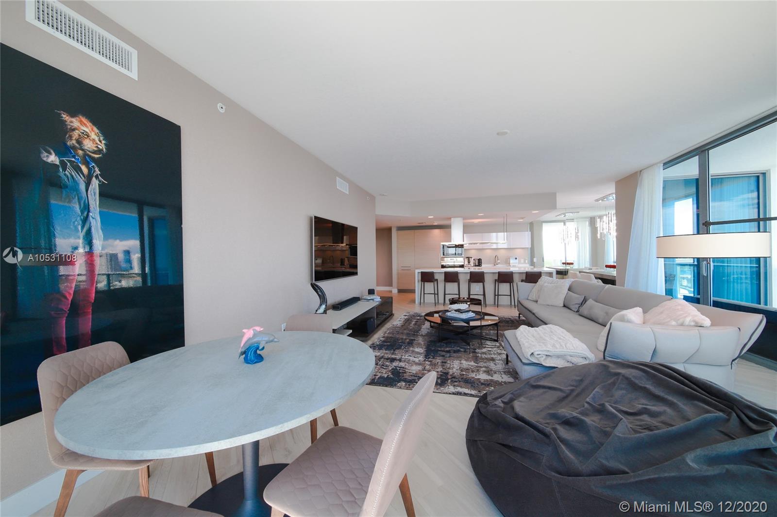 MARINA PALMS RESIDENCES S - Residential