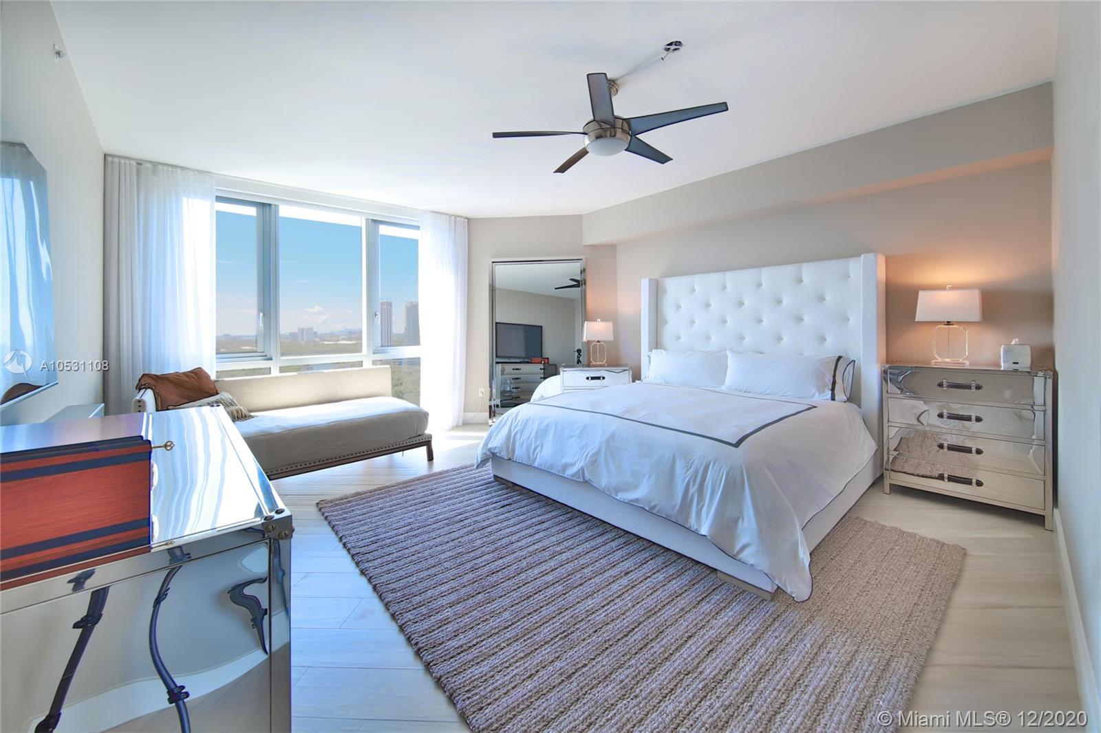 MARINA PALMS RESIDENCES S - Residential