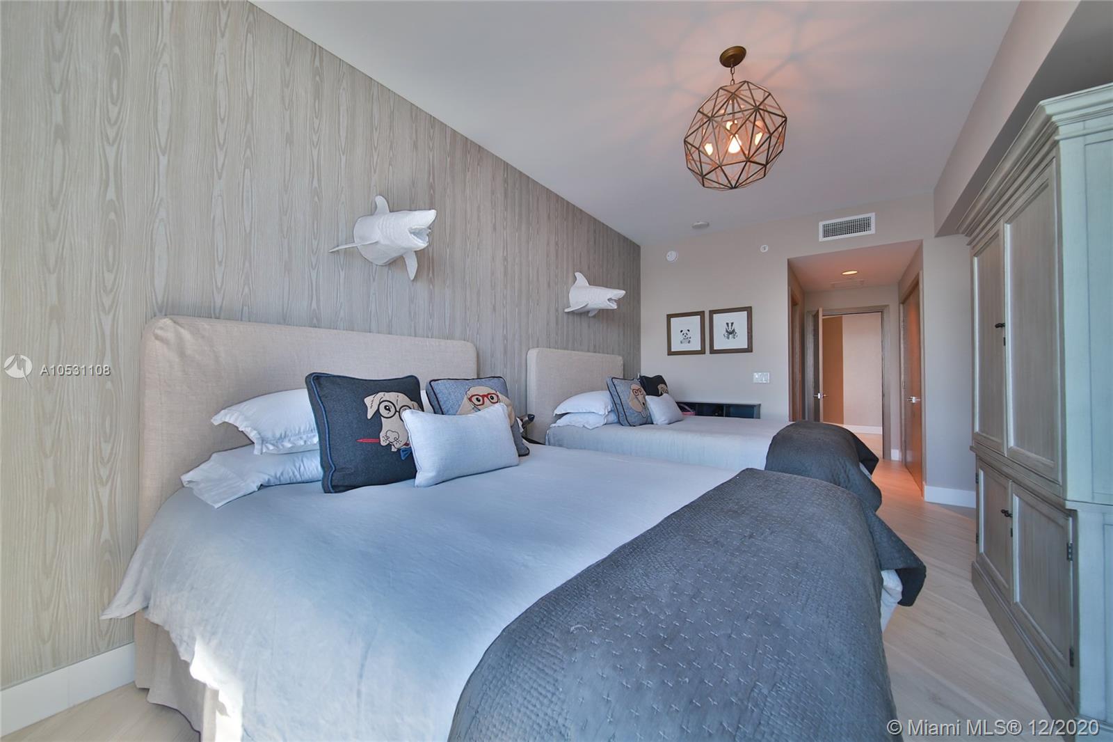 MARINA PALMS RESIDENCES S - Residential