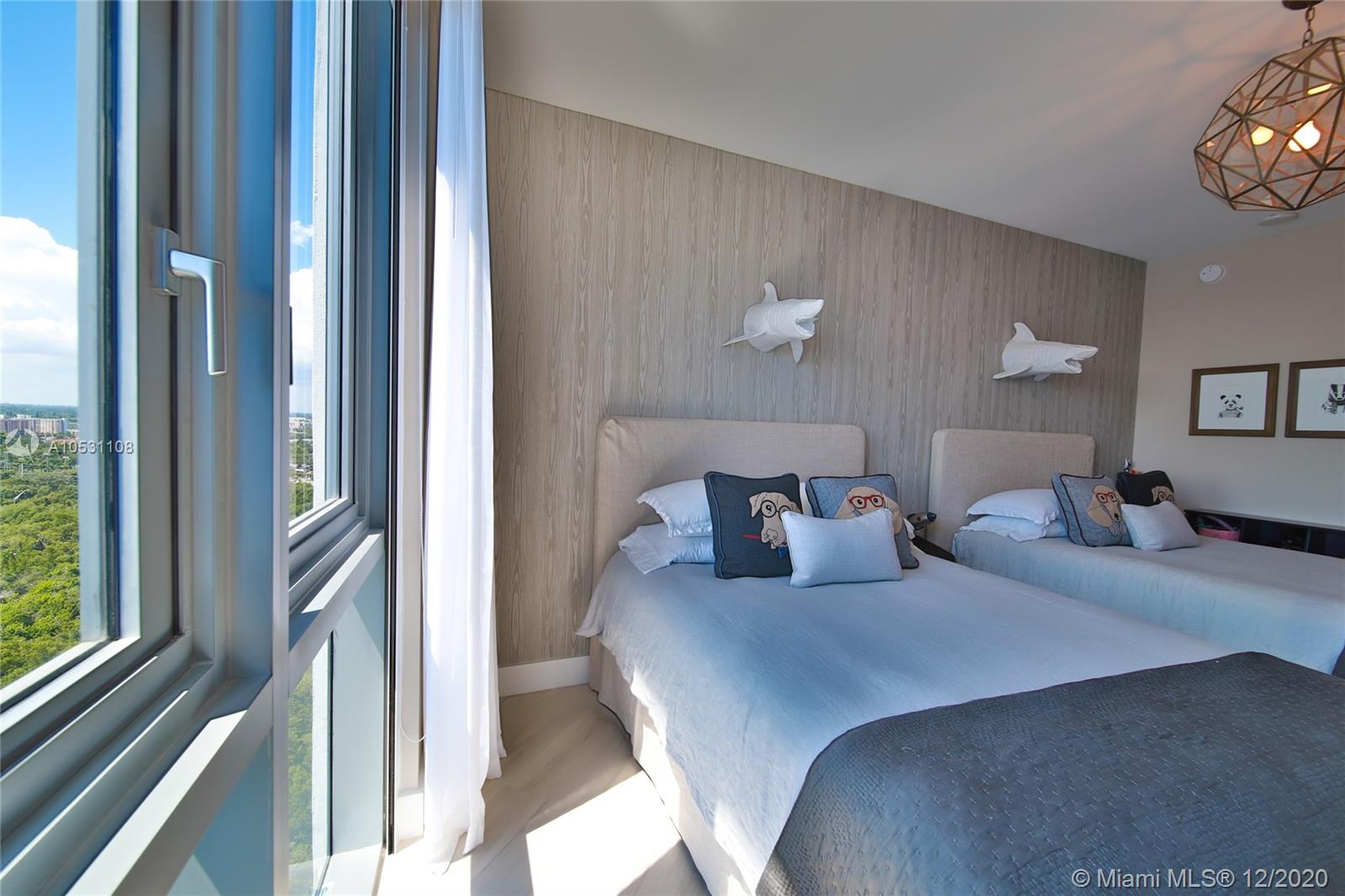 MARINA PALMS RESIDENCES S - Residential