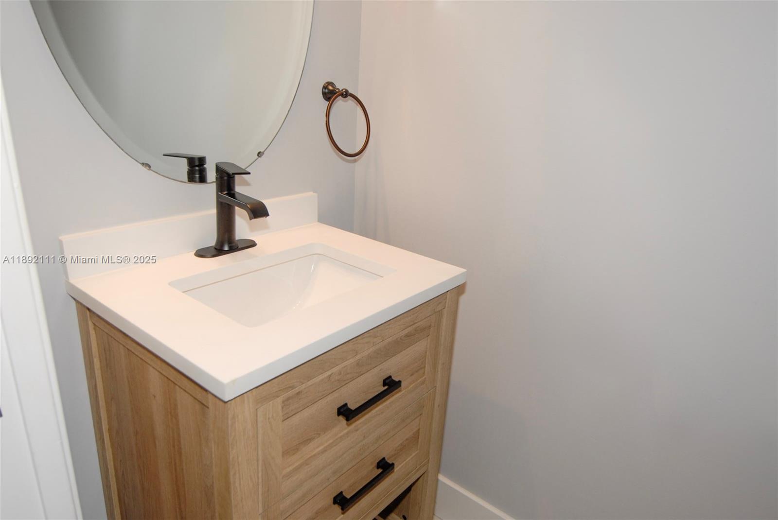 SADDLE BRIDGE - Residential