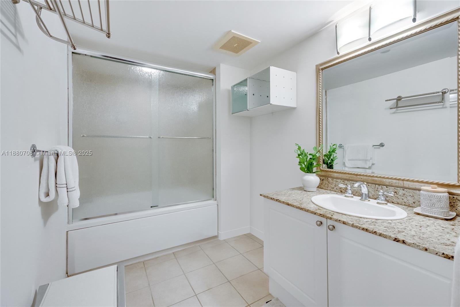 TURNBERRY ON THE GREEN CO - Residential