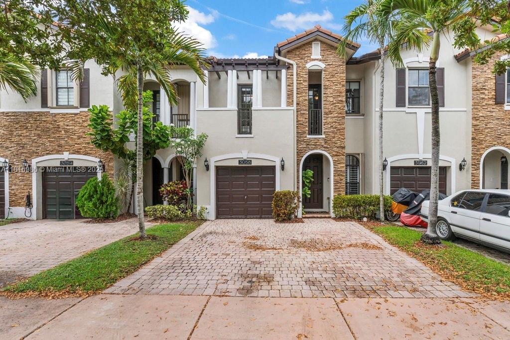 BEACON AT DORAL - Residential