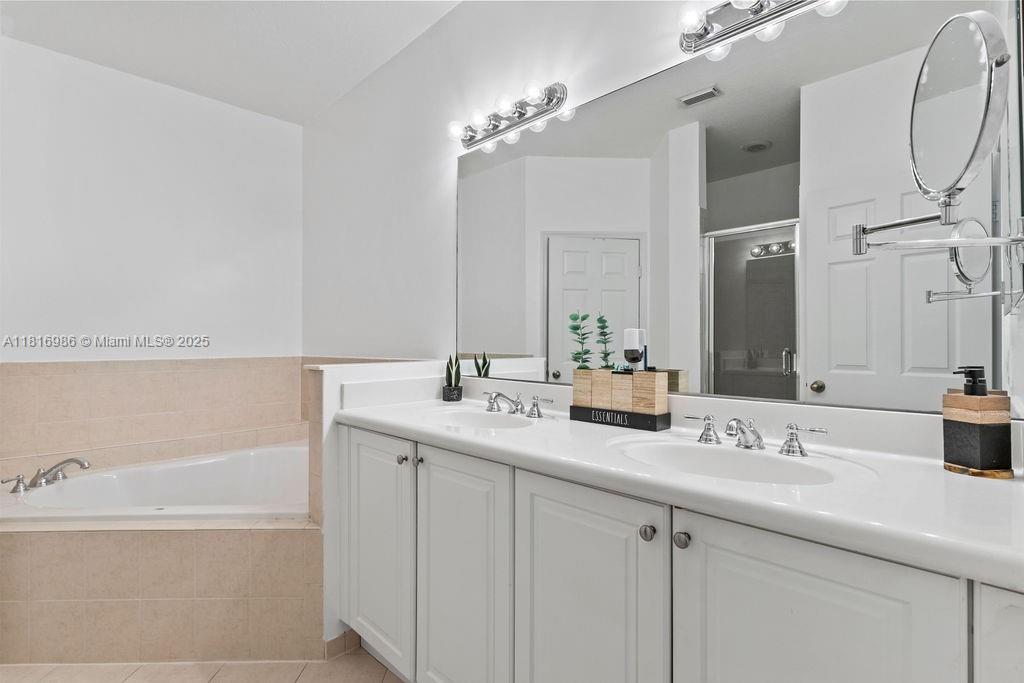 BEACON AT DORAL - Residential