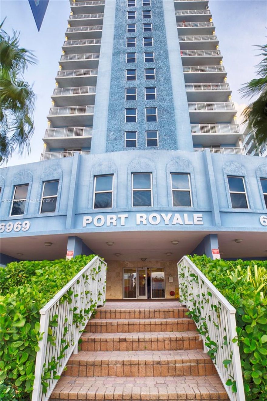 Breathtaking Beachfront boutique building w/ocean views. Walk in to this fully tiled remodeled unit with ocean views. Gorgeous kitchen with granite counter & S/S appliances. Feel right at home with 24 hour security and a lobby to greet your guests. This unit is a must see! Building Insurance not incl. in Maintenance payment.  Insurance is paid yearly in 3 payments on Feb,Mar,Apr. In 2016 it paid a total of $1218, 3 payments of $406.