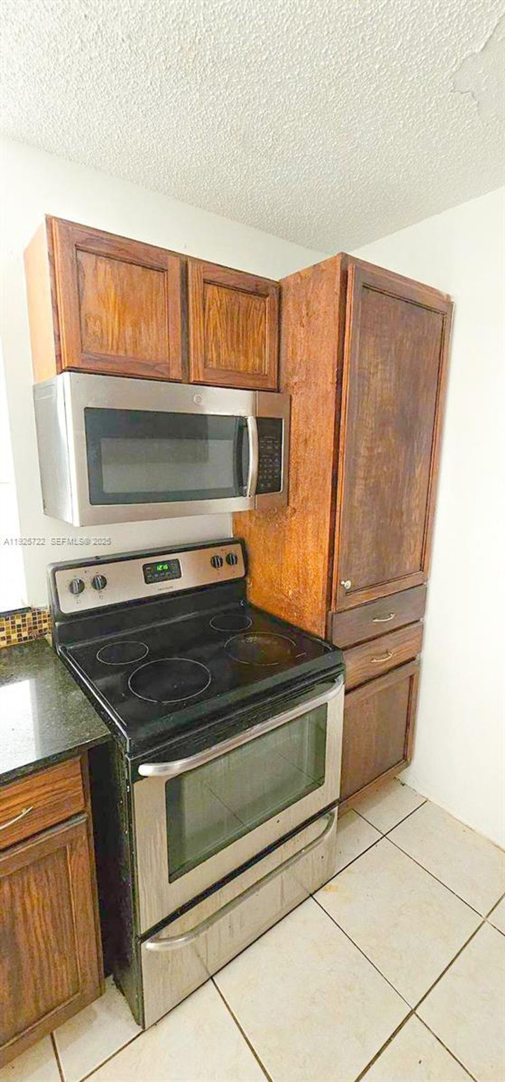 Photo of 11 Crossings Cir #C, Boynton Beach, FL 33435 (MLS # A11925722)