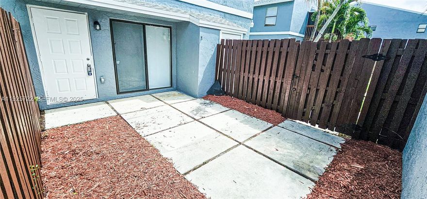 BEAUTIFUL 2 BED/2 FULL BATH, Spacious Open Concept, LIGHT AND BRIGHT, First Floor CONDO! Tile flooring throughout Kitchen, Dining, Living and Family Rooms! ***FULL SIZE WASHER/DRYER IN Master Bath** HUGE MASTER BEDROOM!! X-LARGE SECOND BEDROOM!! Tremendous CLOSET SPACE, Big PRIVATE ENTRANCE *** PROFESSIONALLY MANAGED! *** Nestled just 10 minutes away from the beach, the COMMUNITY offers CLUBHOUSE, POOL, TENNIS COURTS, PLAYGROUND! ***ASSIGNED PARKING AND GUEST PARKING. HOA requires 650 Minimum Credit Score. GREAT LOCATION MINUTES FROM BEACH, RESTAURANTS, and BOYNTON BEACH MALL! 1-MINUTE DRIVE TO I-95!    

**MOVE IN WITH JUST FIRST MONTH AND SECURITY DEPOSIT**  realtors check the broker remarks   
Whether you're looking for a cozy retreat or a place to entertain, this Boynton Beach beauty is ready to welcome you.  Driving Directions: I-95 to Gateway, East to NE 4th, left turn, first entrance to The Crossings   
MAINTENANCE INCLUDES ROOF,POOL,TENNIS,PICNIC AREA, LAWN,CABLE,WATER,GATE,TRASH,RECYCLE & MORE!    

Tenant finish the Lease at December 31 2026