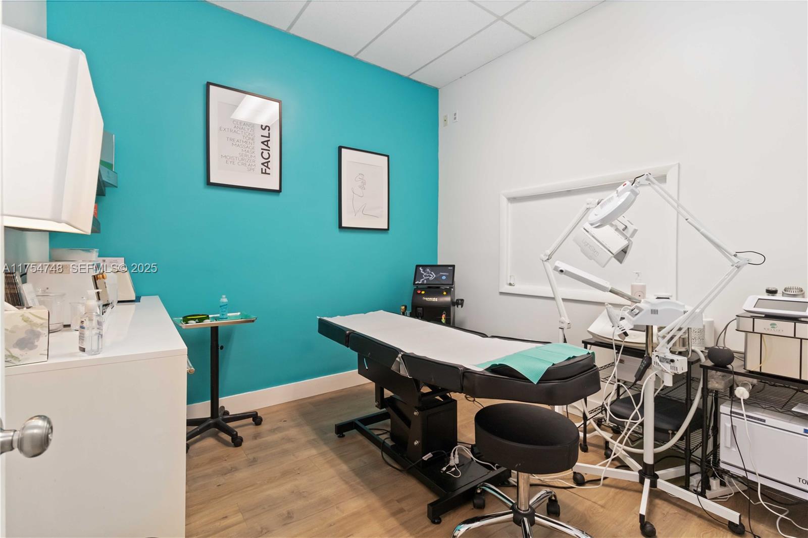 View photos, virtual tours, details... 10418 W Atlantic Blvd