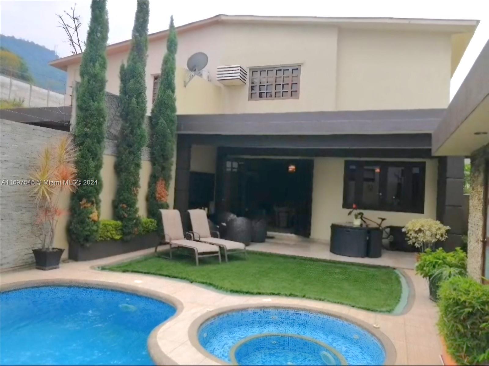 Los Ceibos - Residential