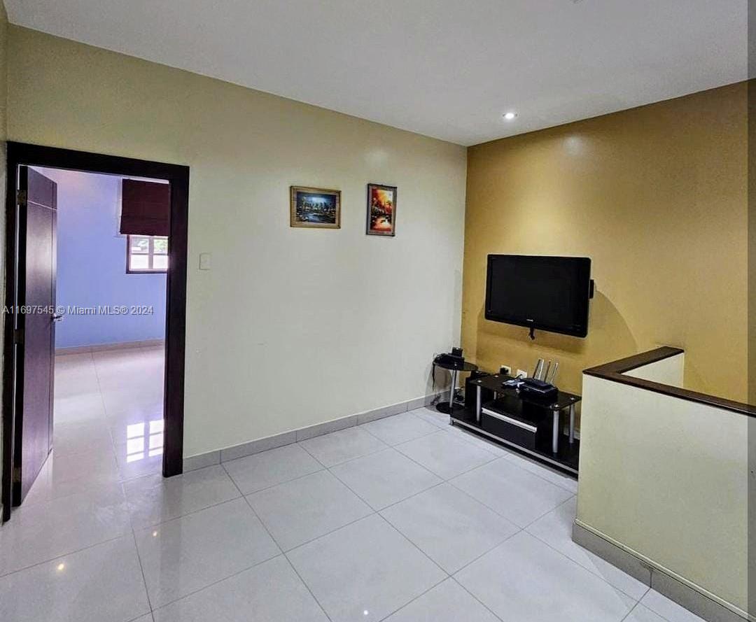 Los Ceibos - Residential