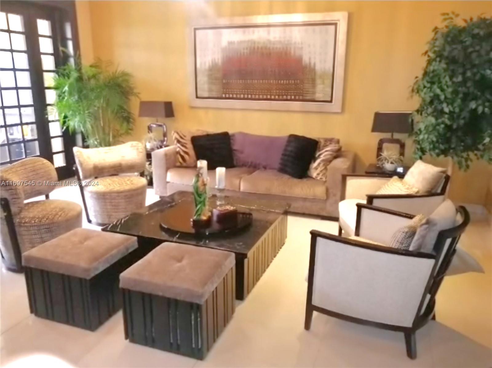 Los Ceibos - Residential