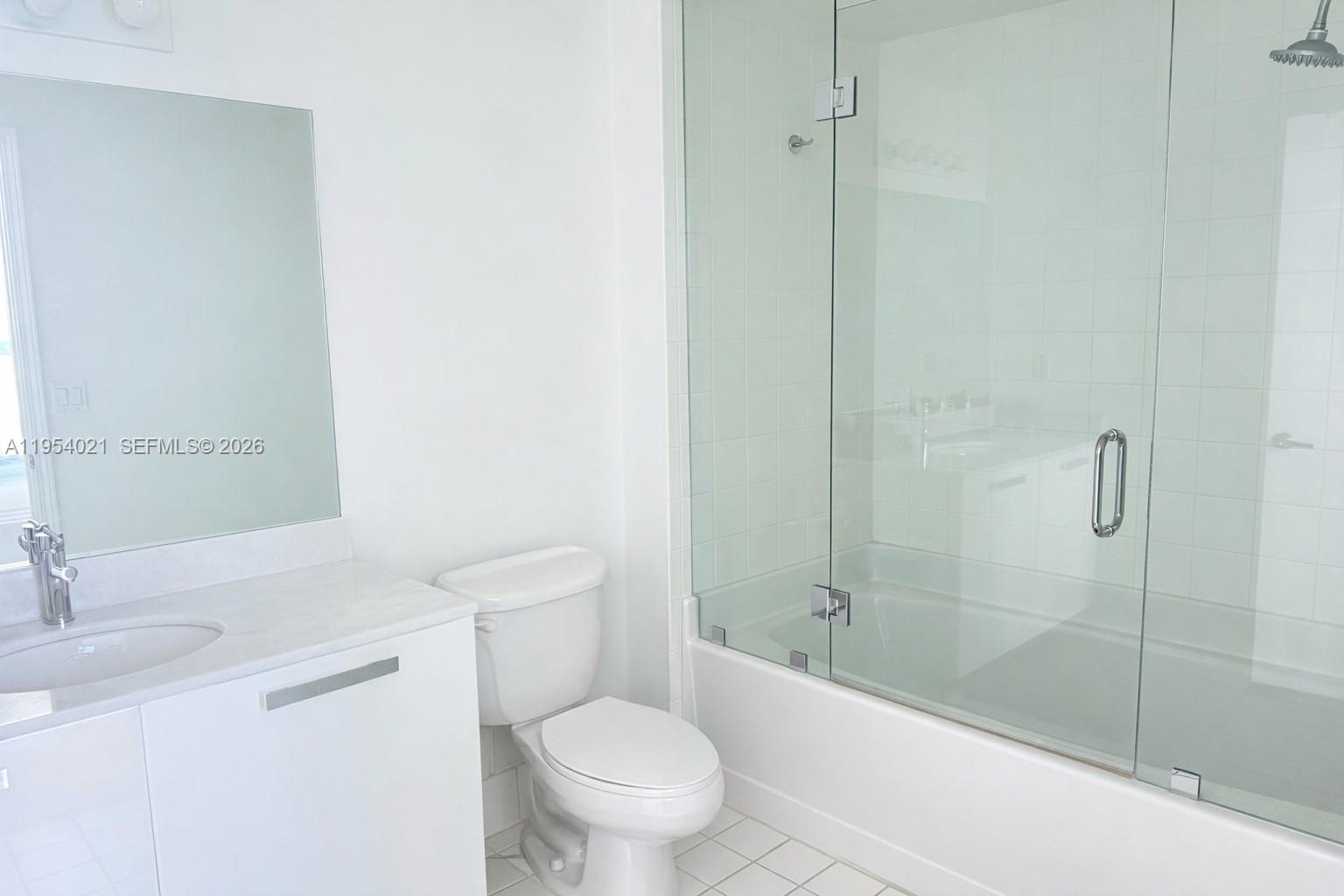 BLUE CONDO - Residential