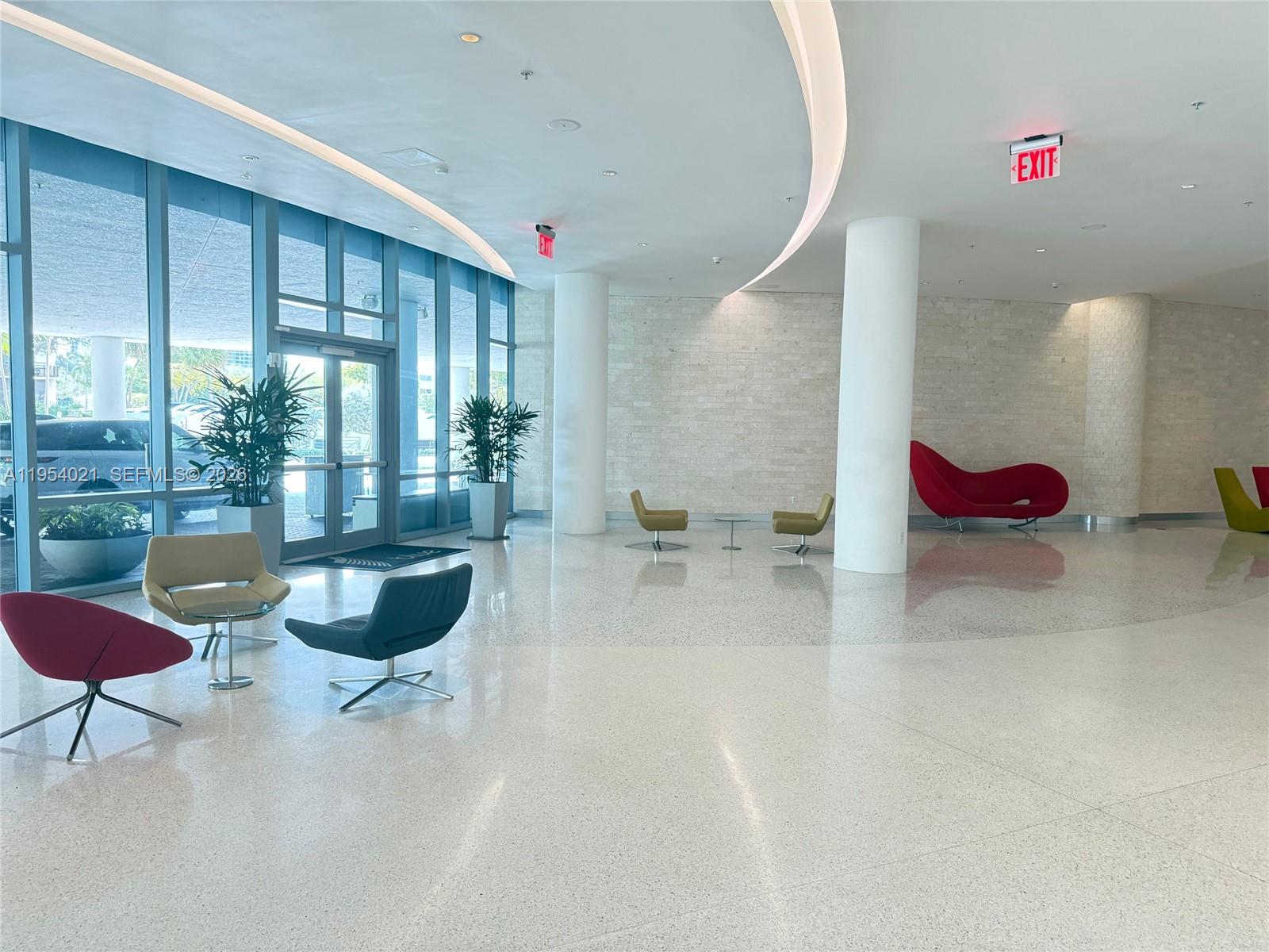 BLUE CONDO - Residential