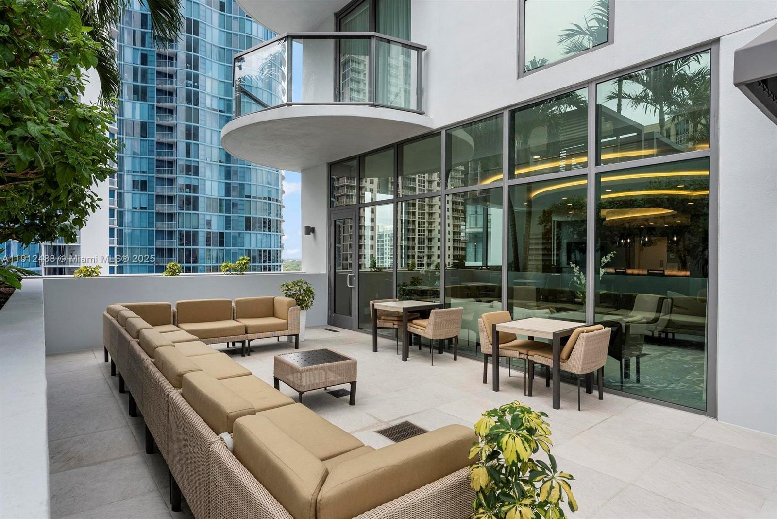 100 LAS OLAS CONDO - Residential