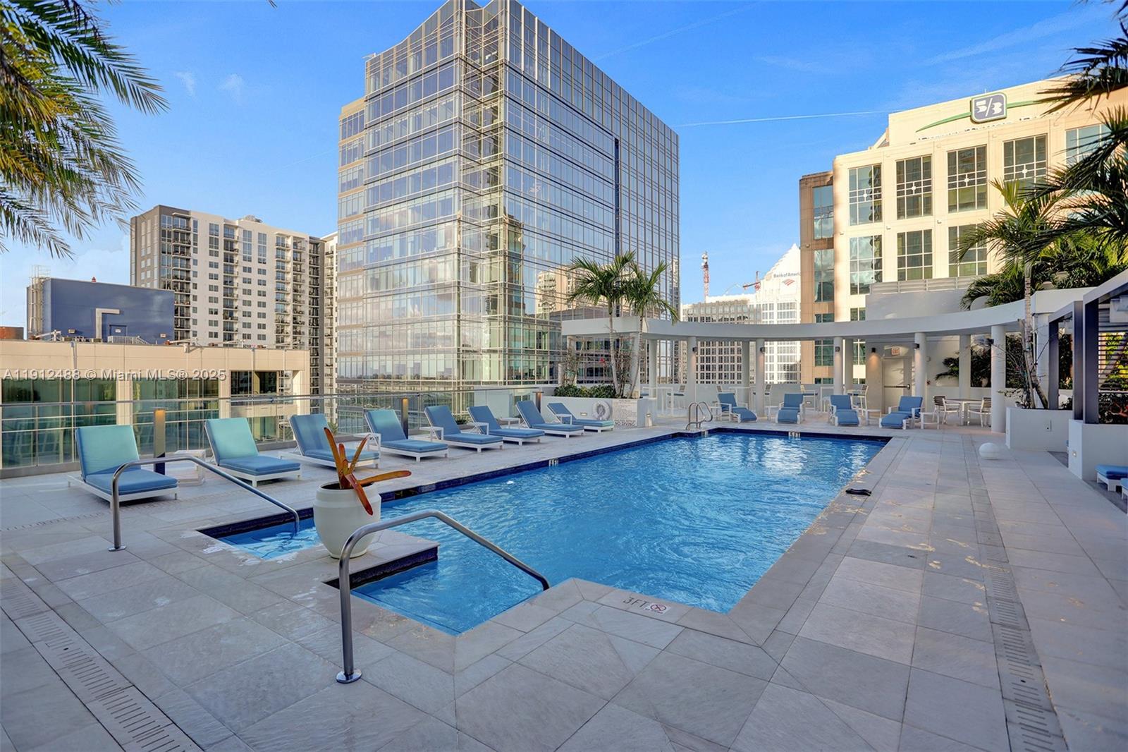 100 LAS OLAS CONDO - Residential