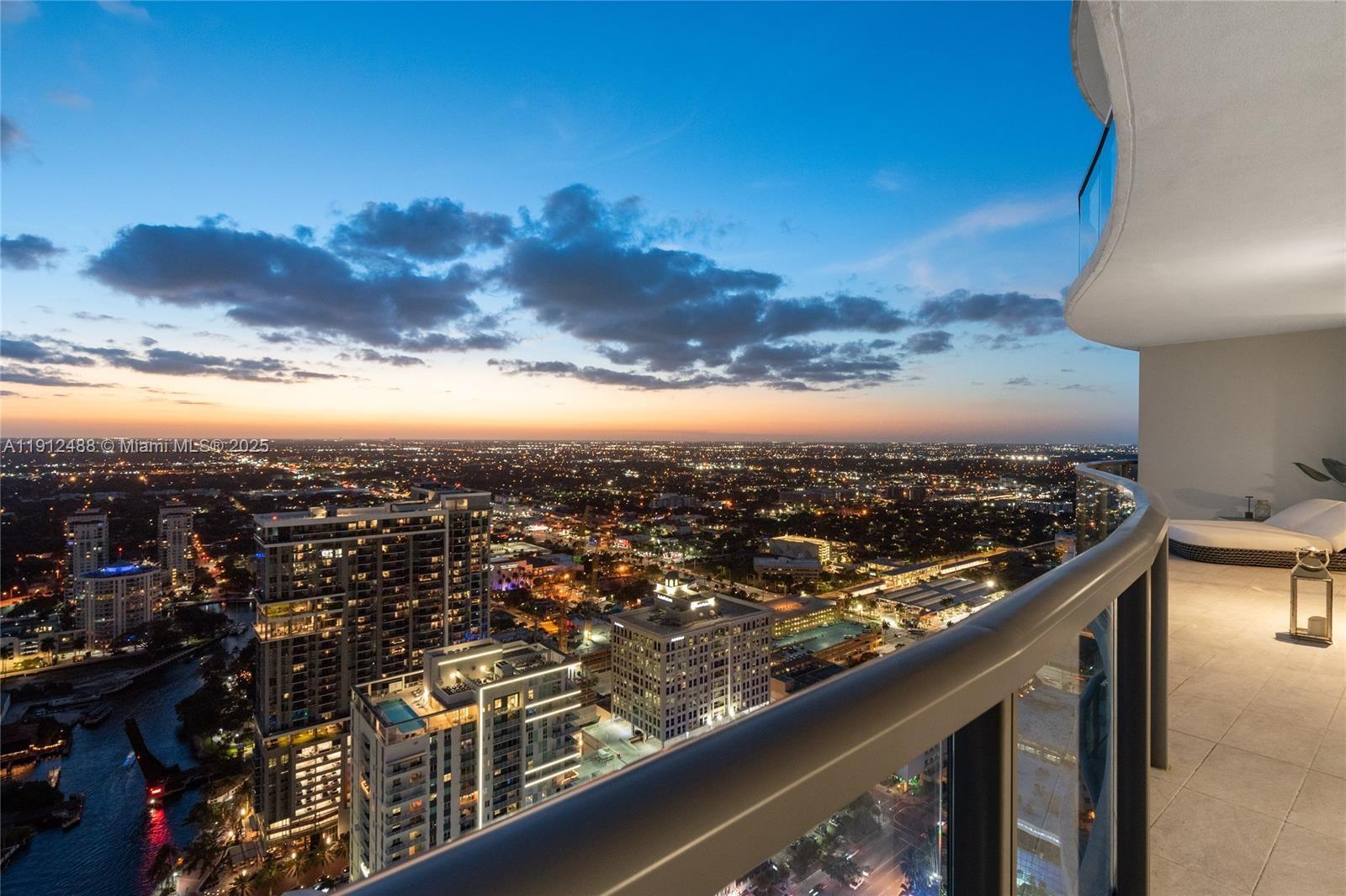 100 LAS OLAS CONDO - Residential