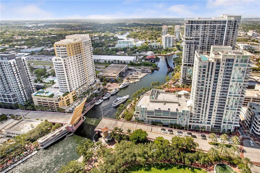 100 LAS OLAS CONDO - Residential