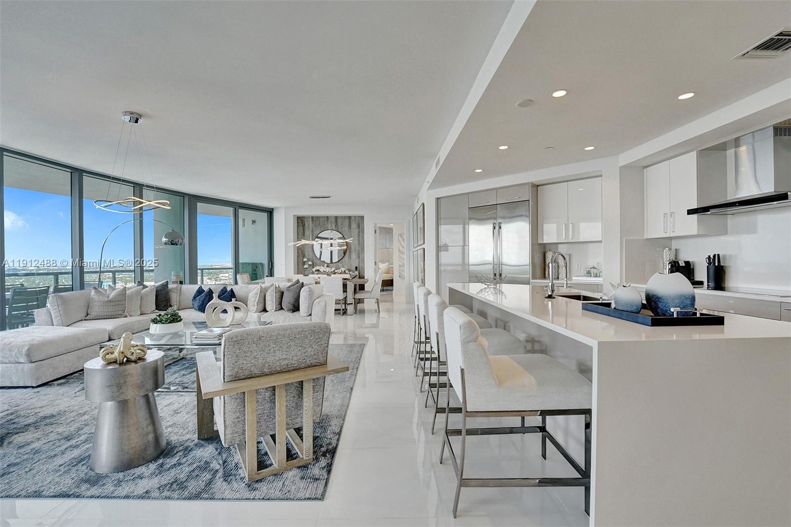 100 LAS OLAS CONDO - Residential