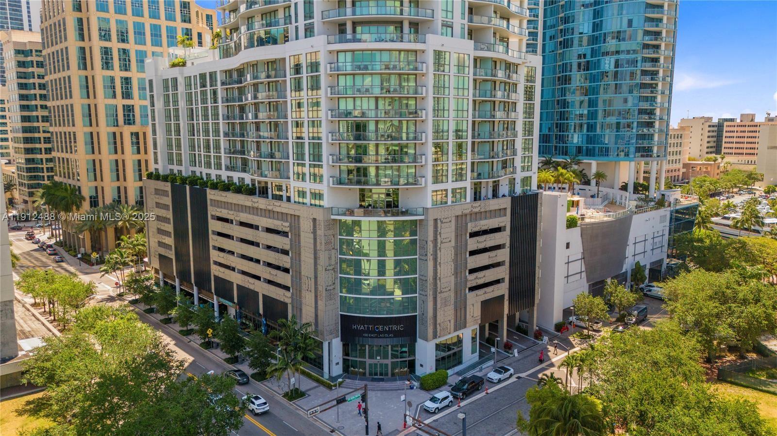 100 LAS OLAS CONDO - Residential