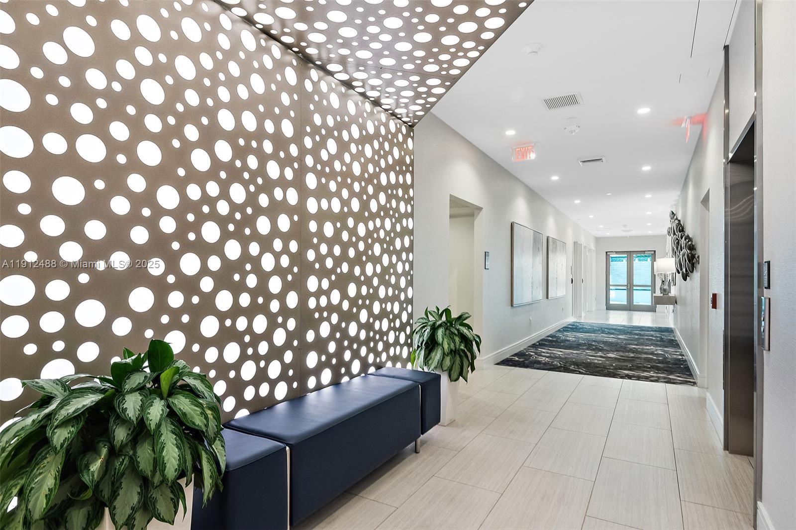 100 LAS OLAS CONDO - Residential