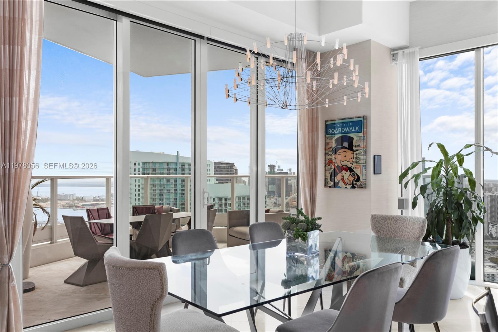 PARAMOUNT BAY CONDO - Residential