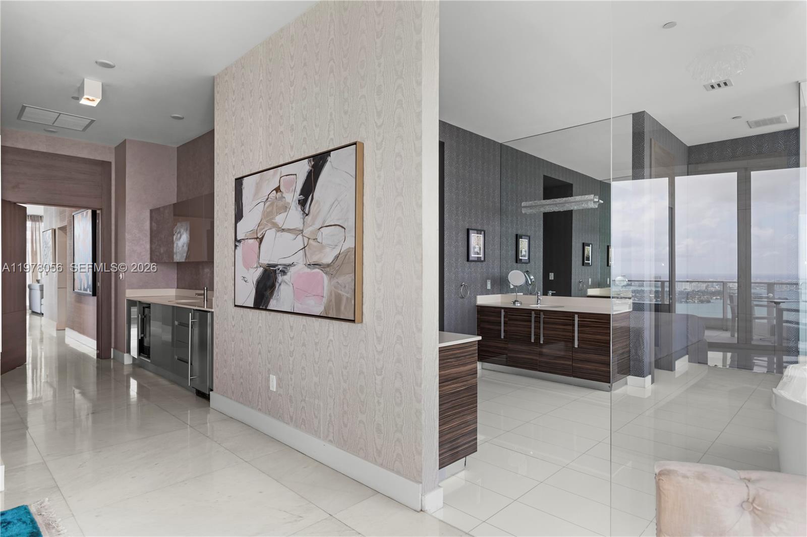 PARAMOUNT BAY CONDO - Residential