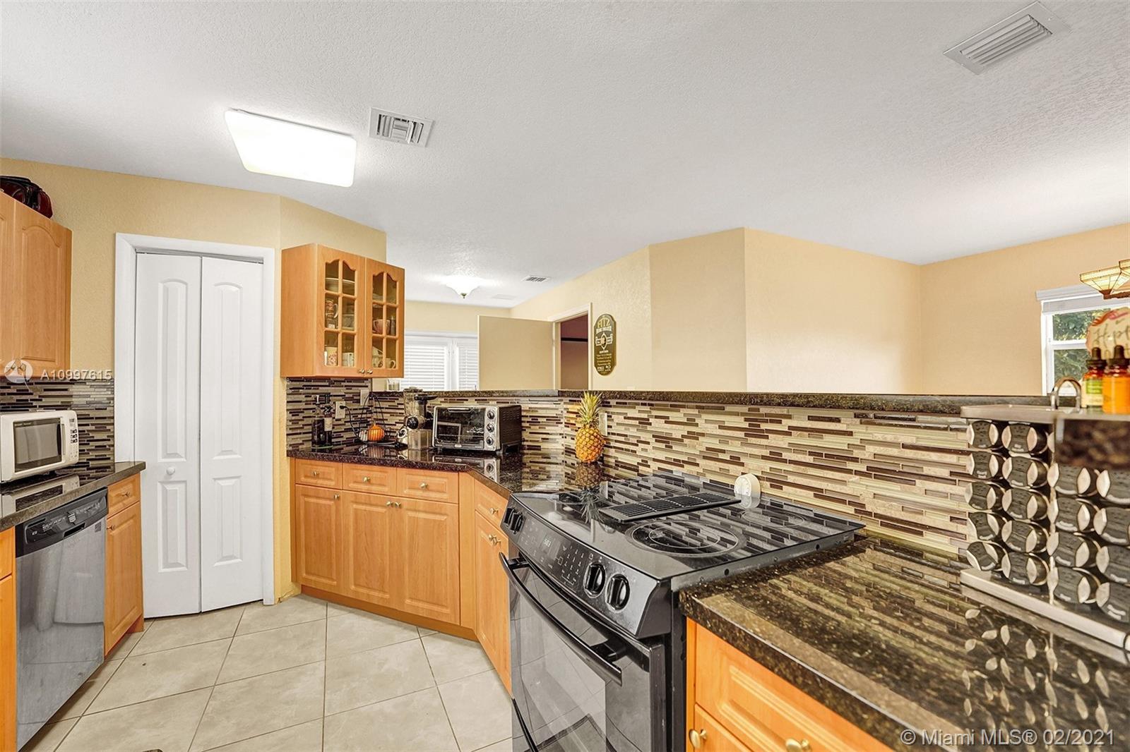 TOWN OF DANIA - Residential