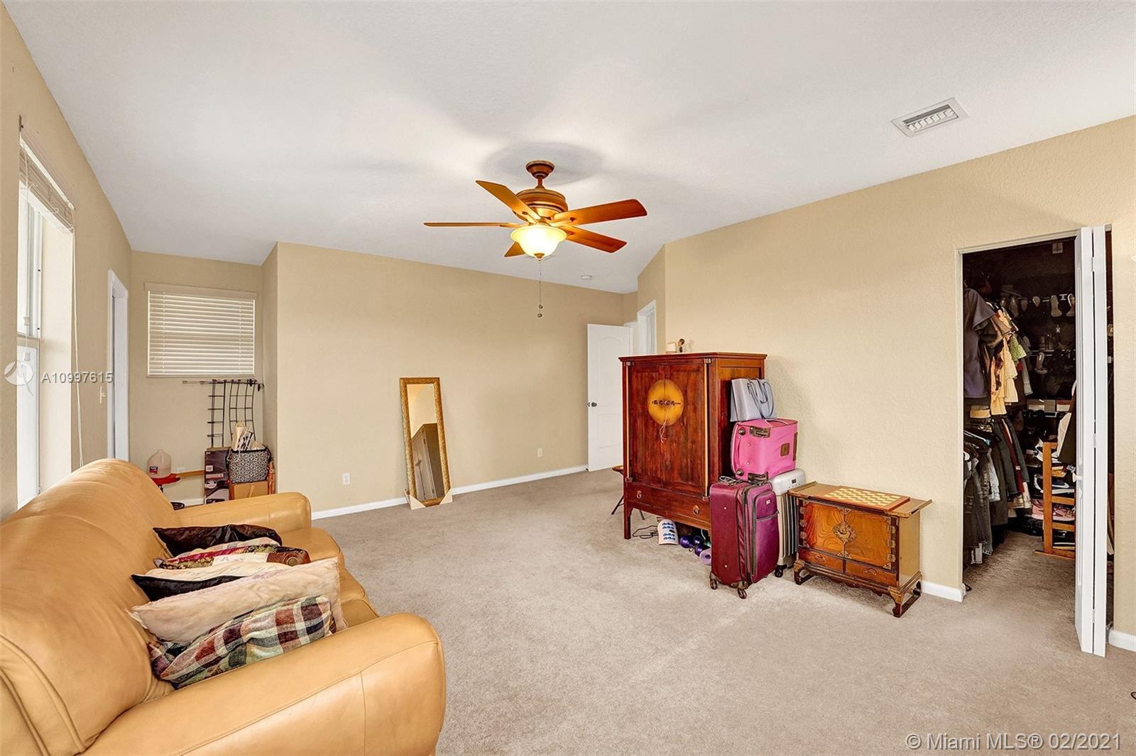 TOWN OF DANIA - Residential