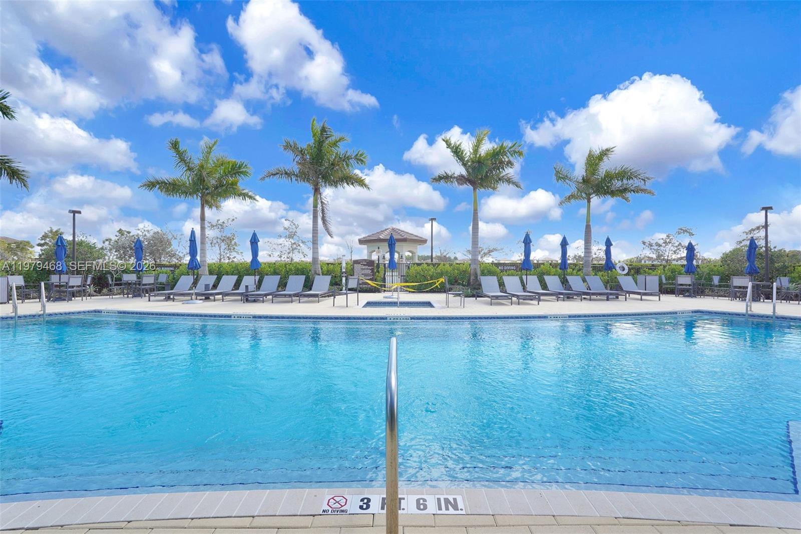 ENCLAVE SOUTH PHASE 2 - Residential