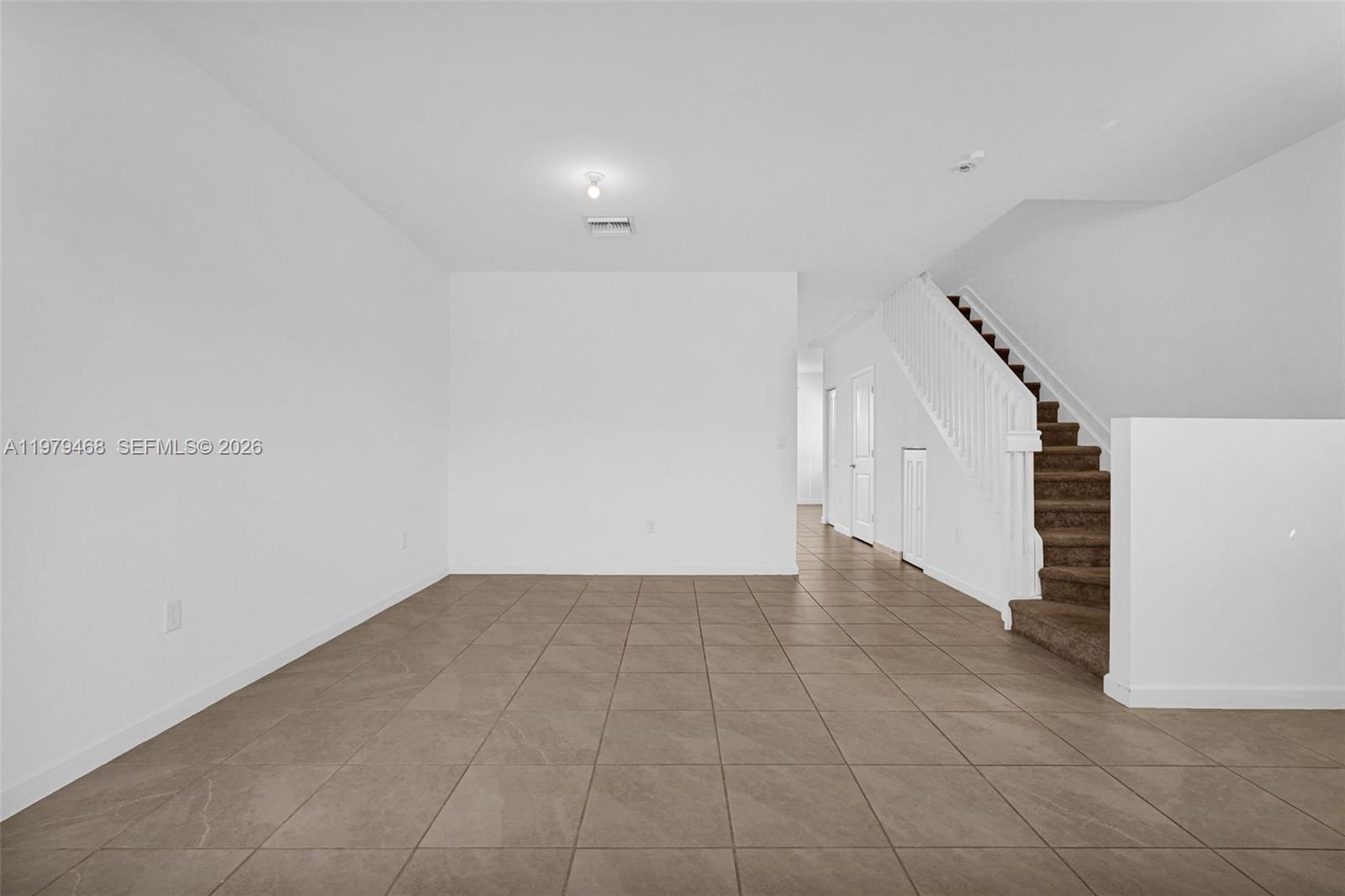 ENCLAVE SOUTH PHASE 2 - Residential