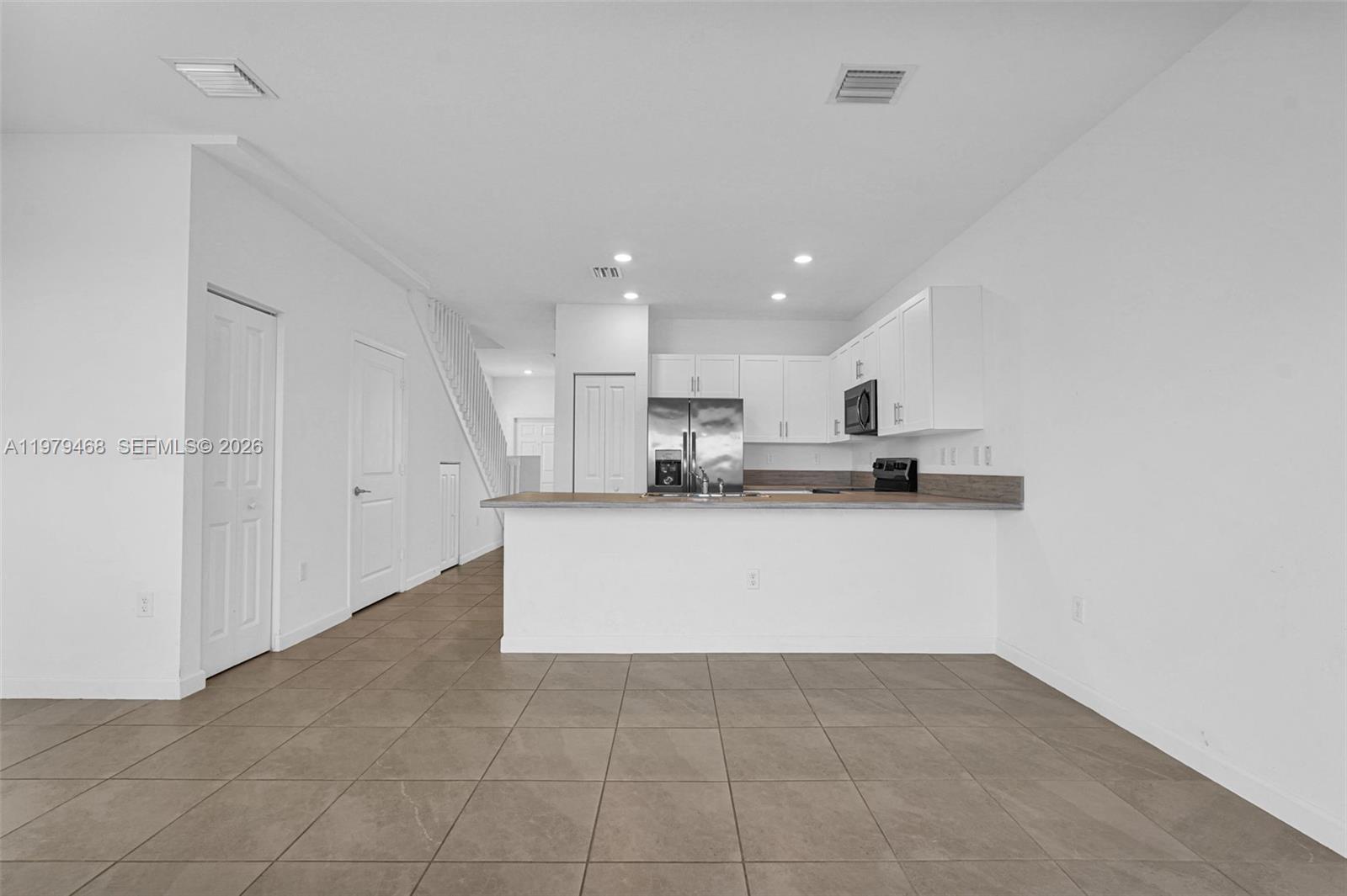 ENCLAVE SOUTH PHASE 2 - Residential