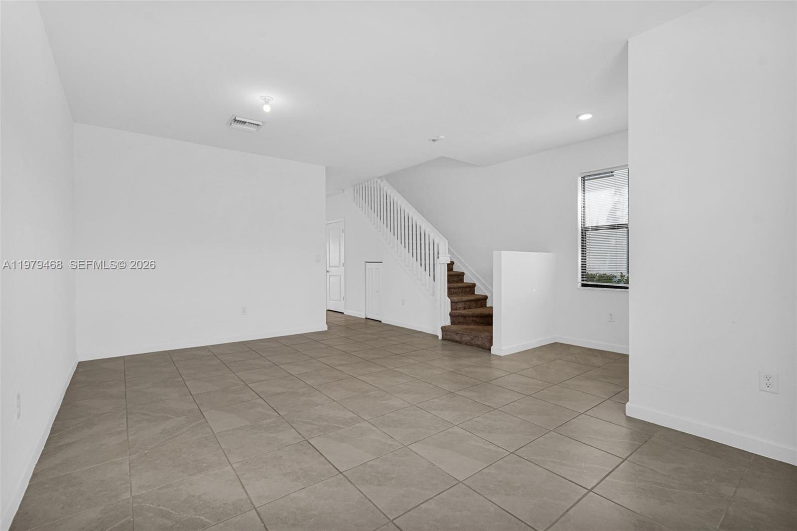 ENCLAVE SOUTH PHASE 2 - Residential