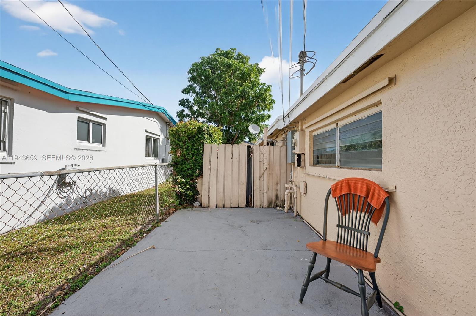 PLAZA ESTATES 3RD SEC - Residential