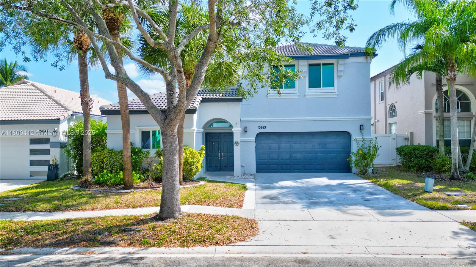 Property for Sale at 15843 Nw 10th St, Pembroke Pines, Miami-Dade County, Florida - Bedrooms: 4 
Bathrooms: 4  - $815,000
