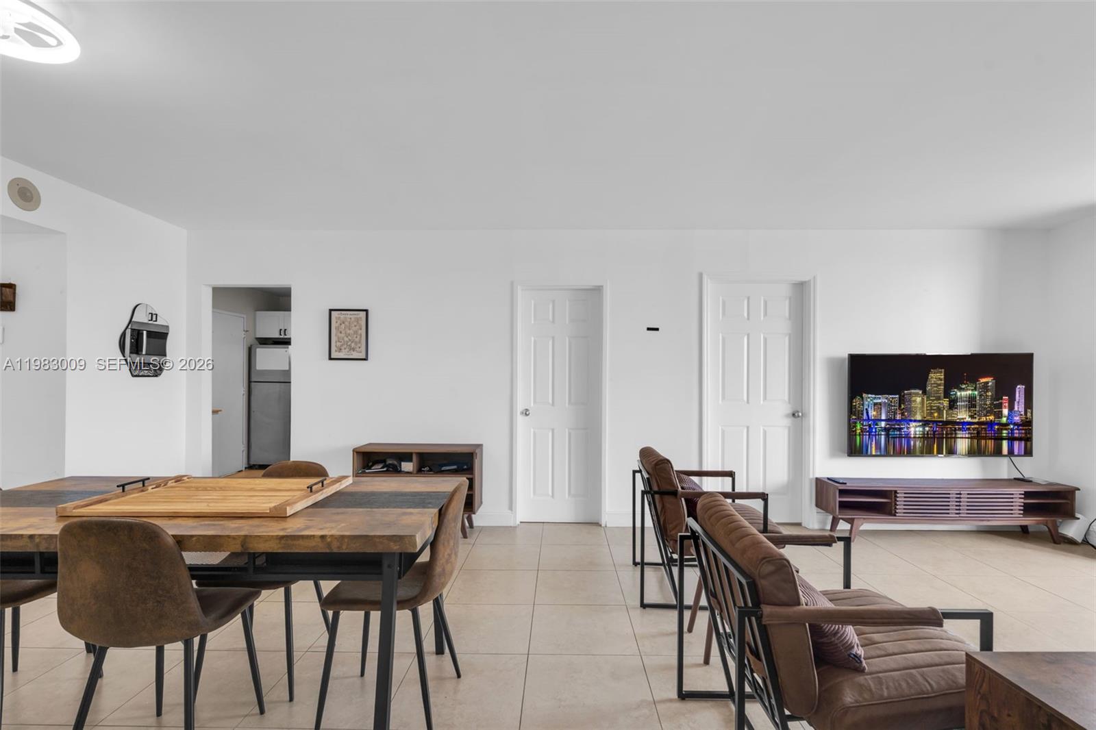 OLYMPUS CONDO PHASE - Residential