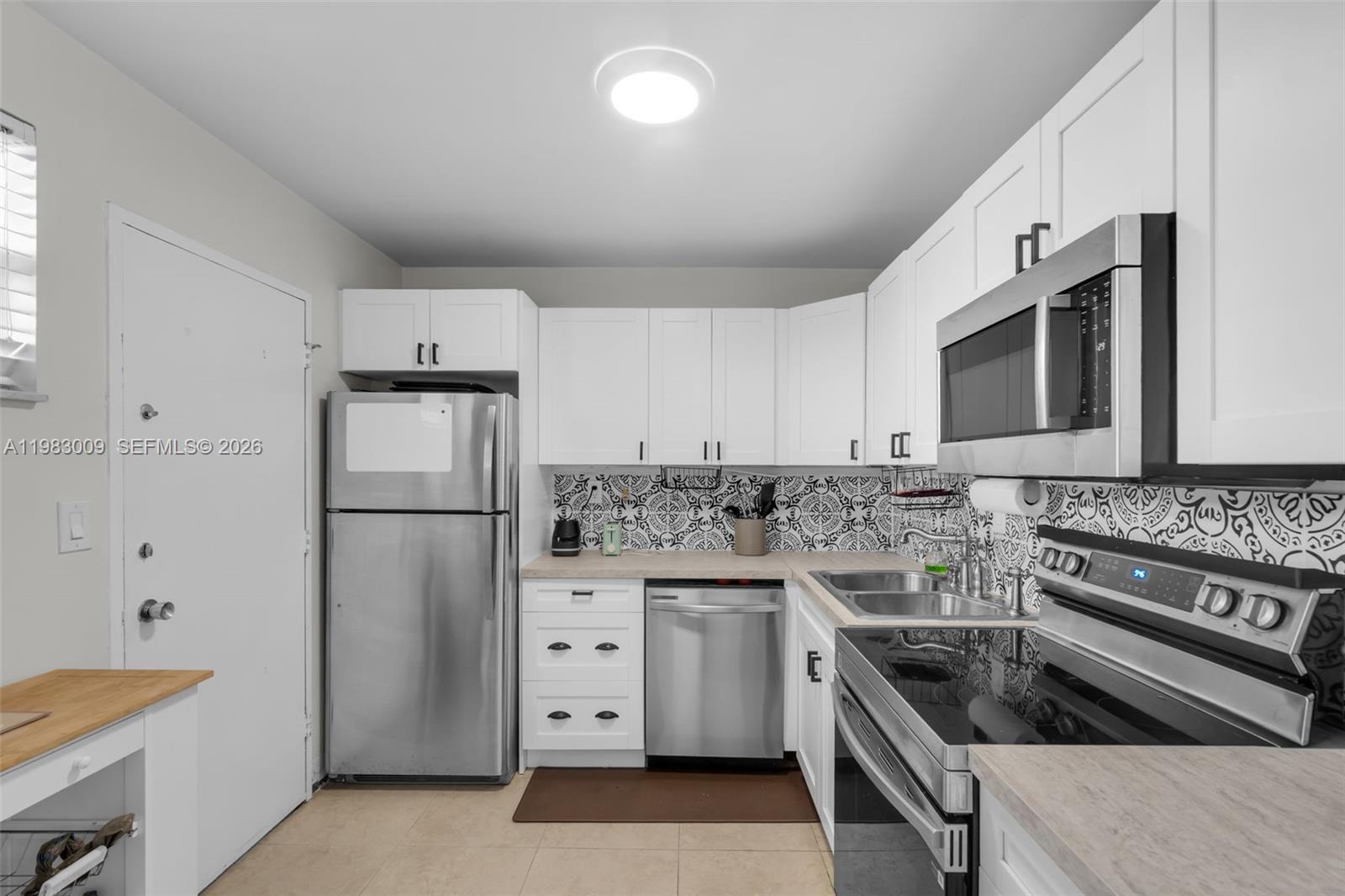 OLYMPUS CONDO PHASE - Residential