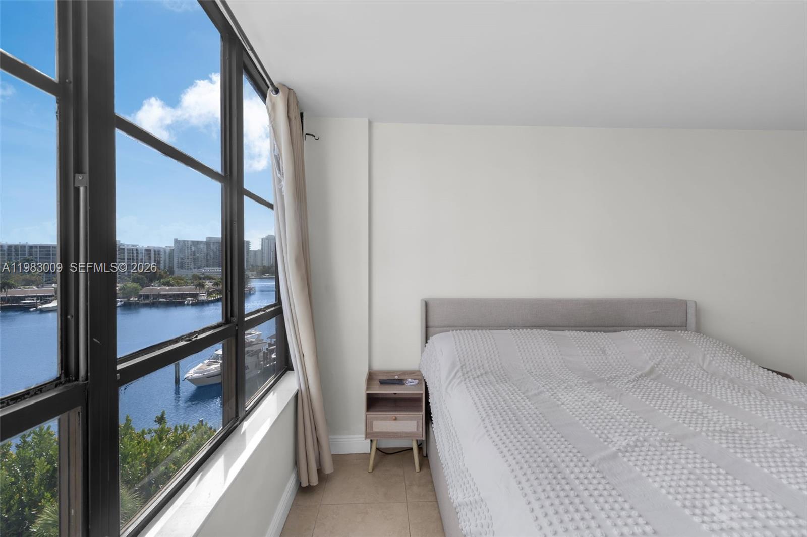 OLYMPUS CONDO PHASE - Residential