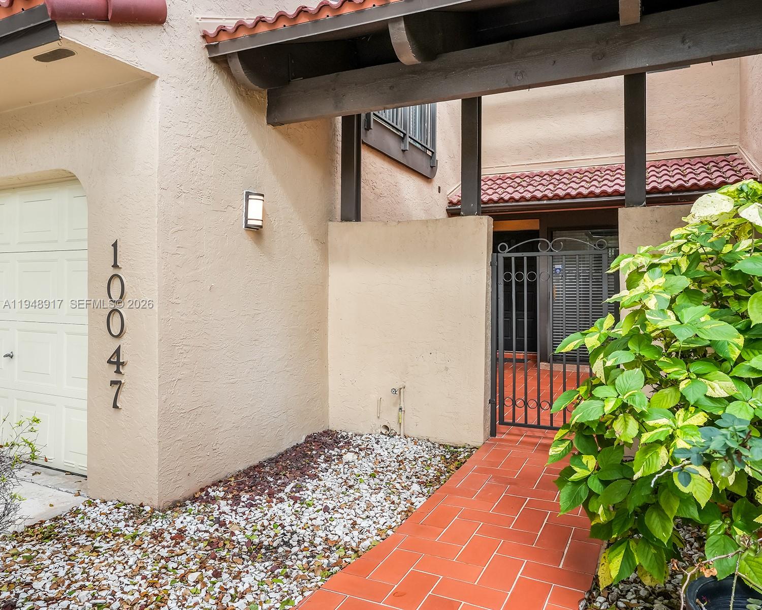 COSTA DEL SOL CONDO H - Residential