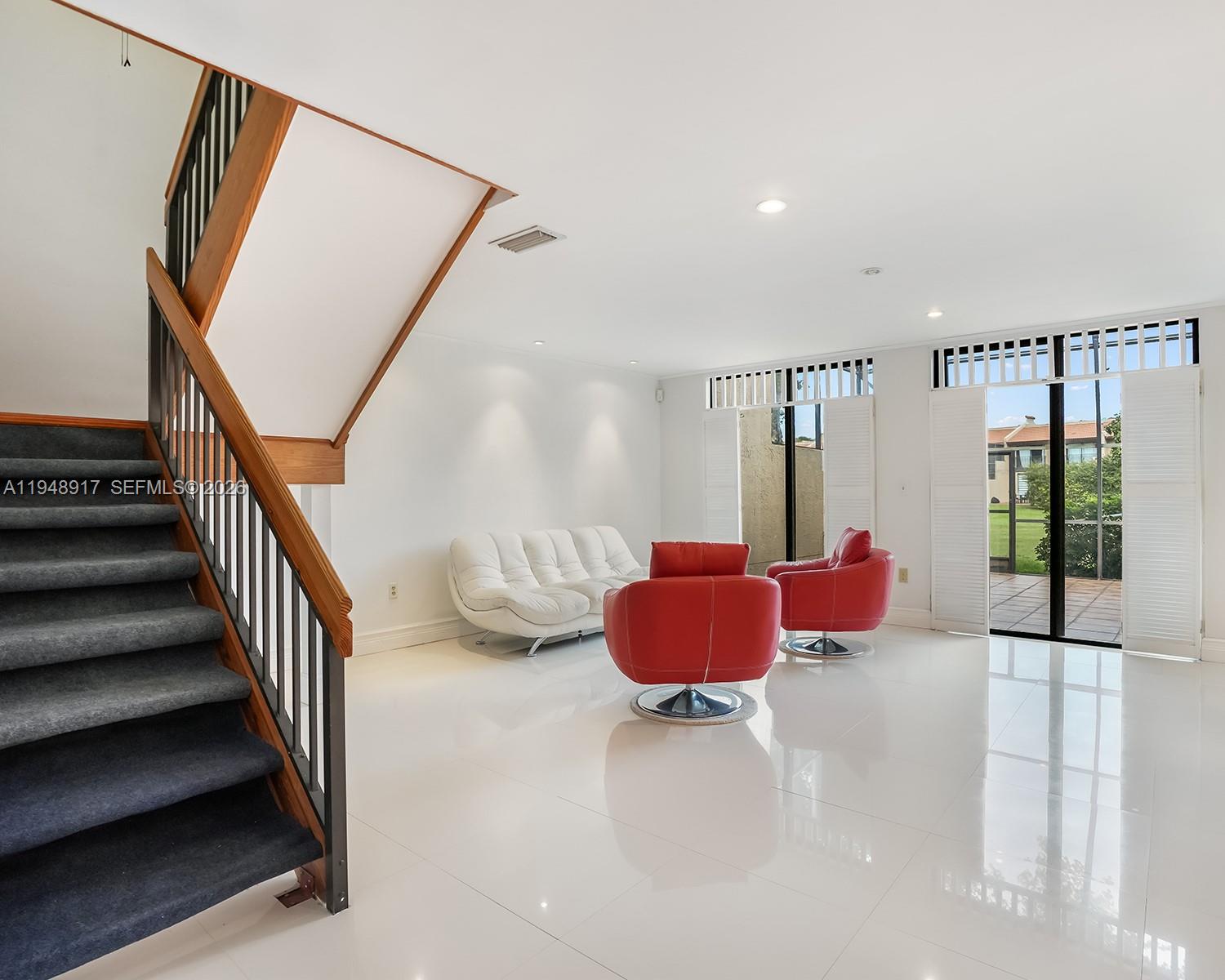 COSTA DEL SOL CONDO H - Residential